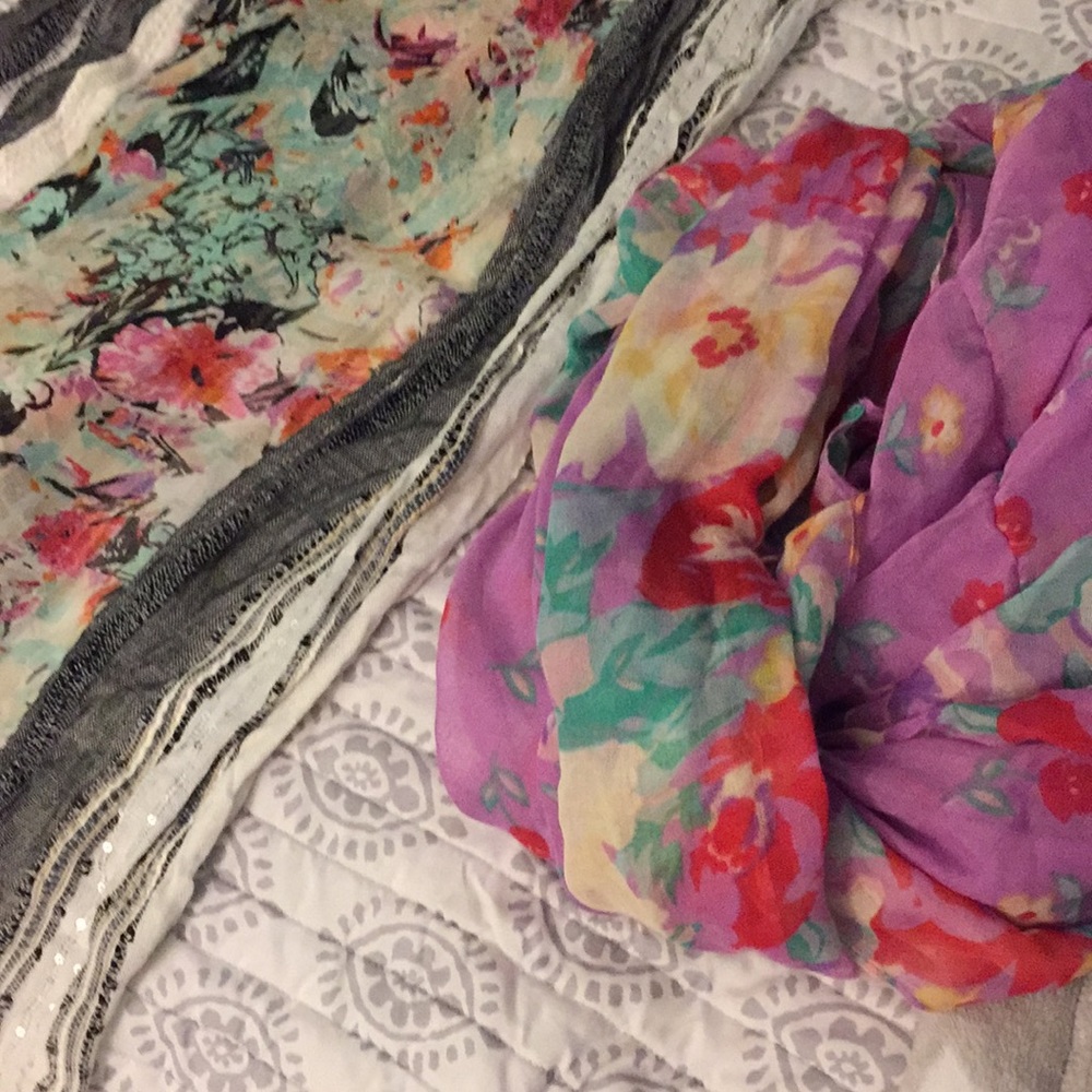 Floral print scarfs 2 for 1!